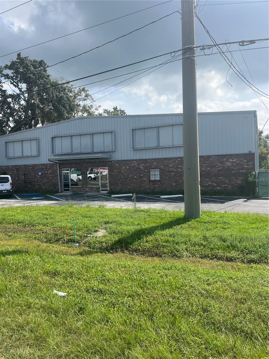 Industrial in LAKELAND, FL - Daniel Dourado