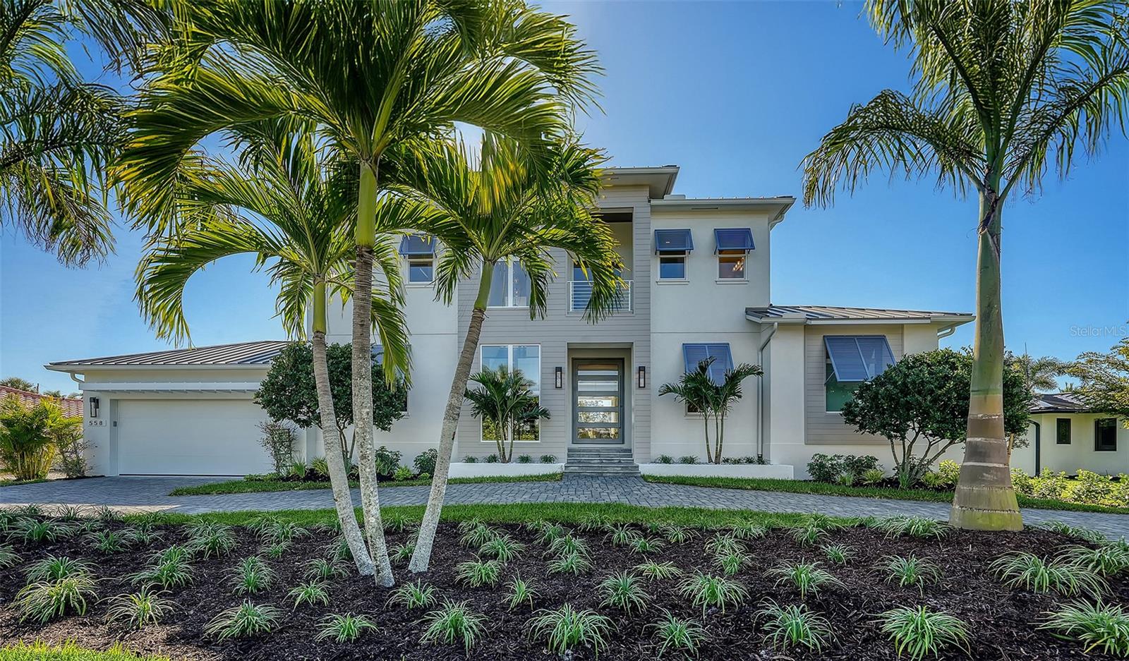 Single Family Residence in SARASOTA, FL - Daniel Dourado