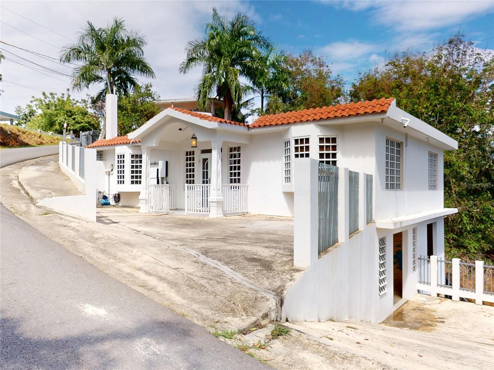 Single Family Residence in AGUADA, PR - Daniel Dourado