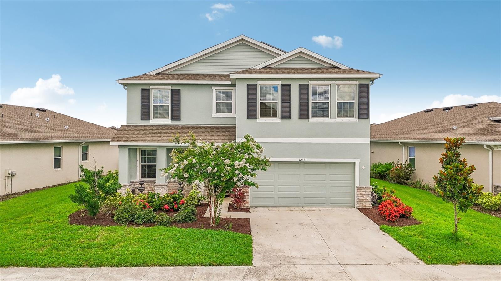 Single Family Residence in SARASOTA, FL - Daniel Dourado