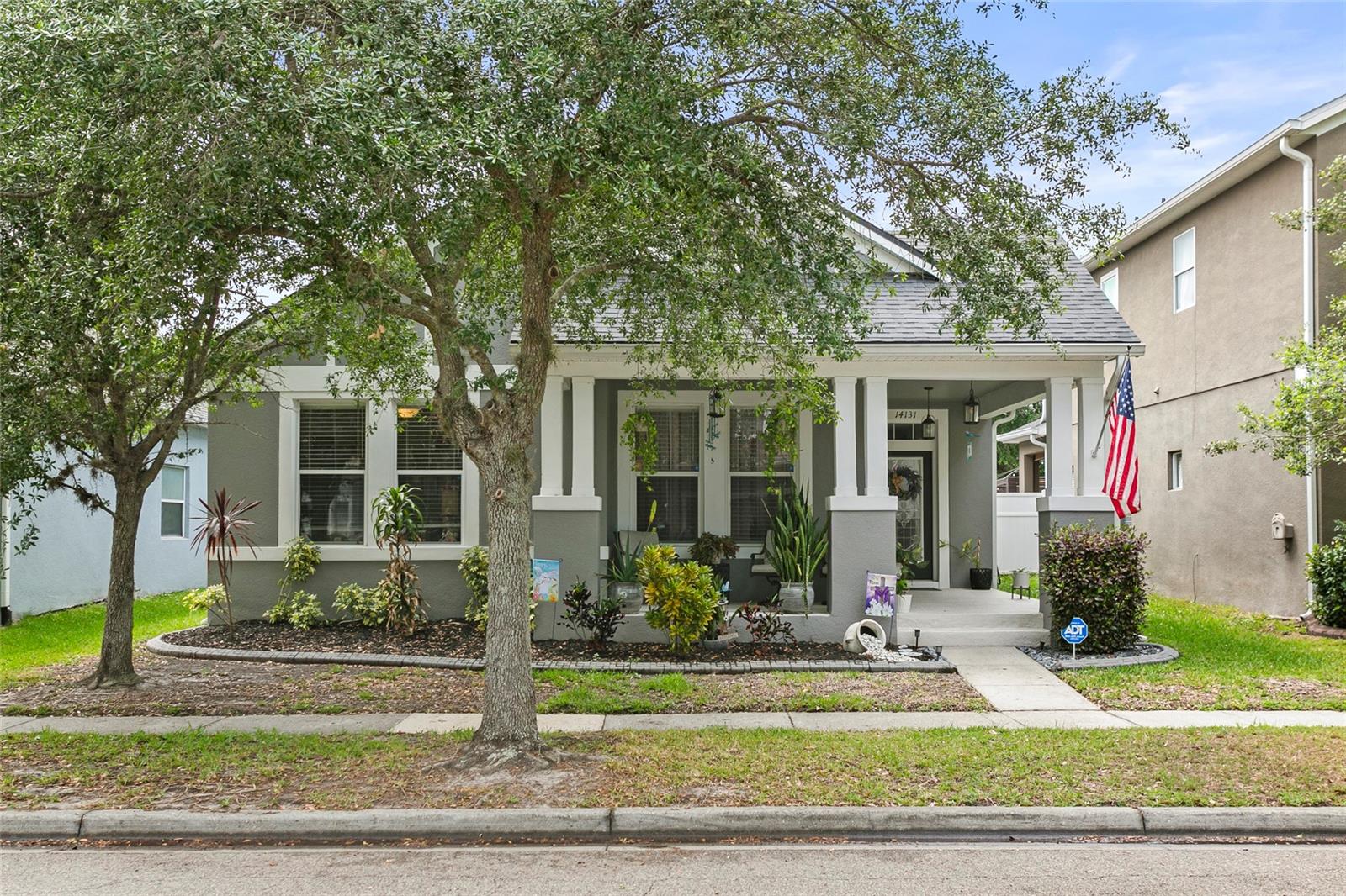 Single Family Residence in ORLANDO, FL - Daniel Dourado