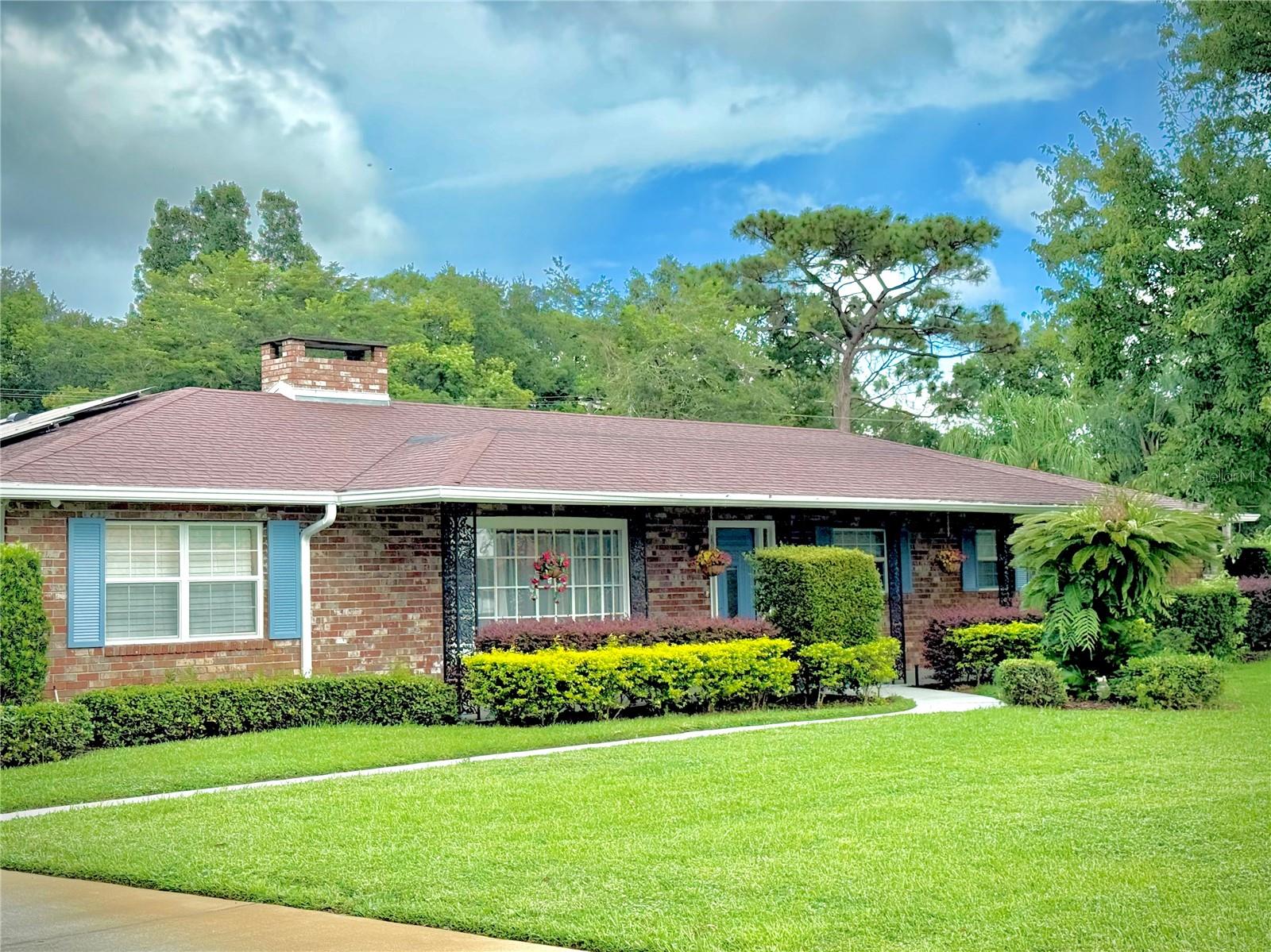 Single Family Residence in ORLANDO, FL - Daniel Dourado