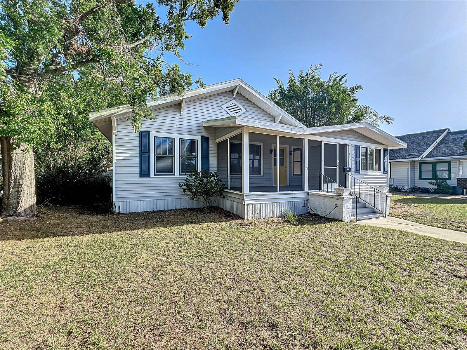 Single Family Residence in LAKE WALES, FL - Daniel Dourado