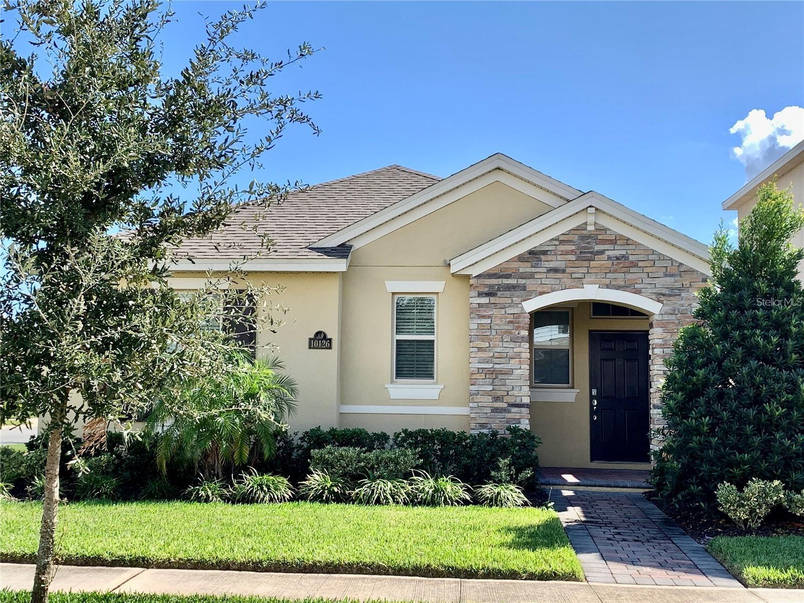 Single Family Residence em WINTER GARDEN, FL - Daniel Dourado