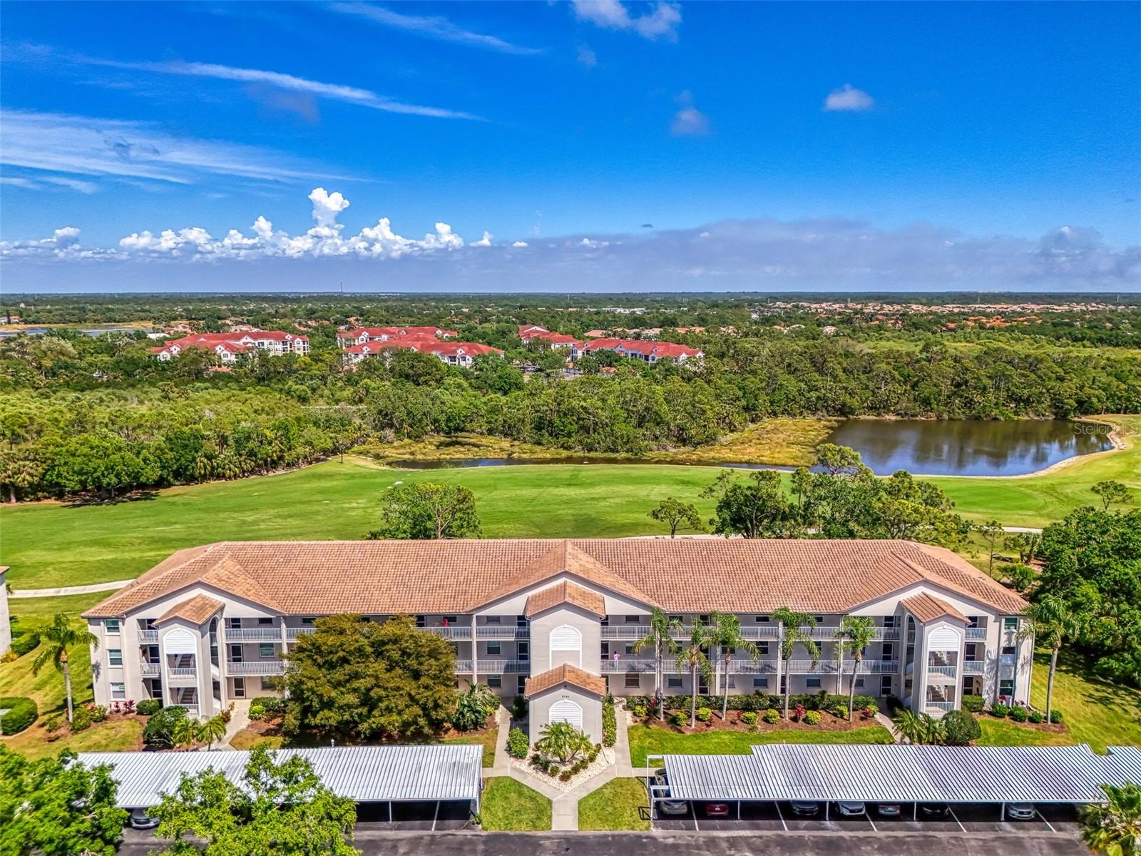 Condominium in SARASOTA, FL - Daniel Dourado