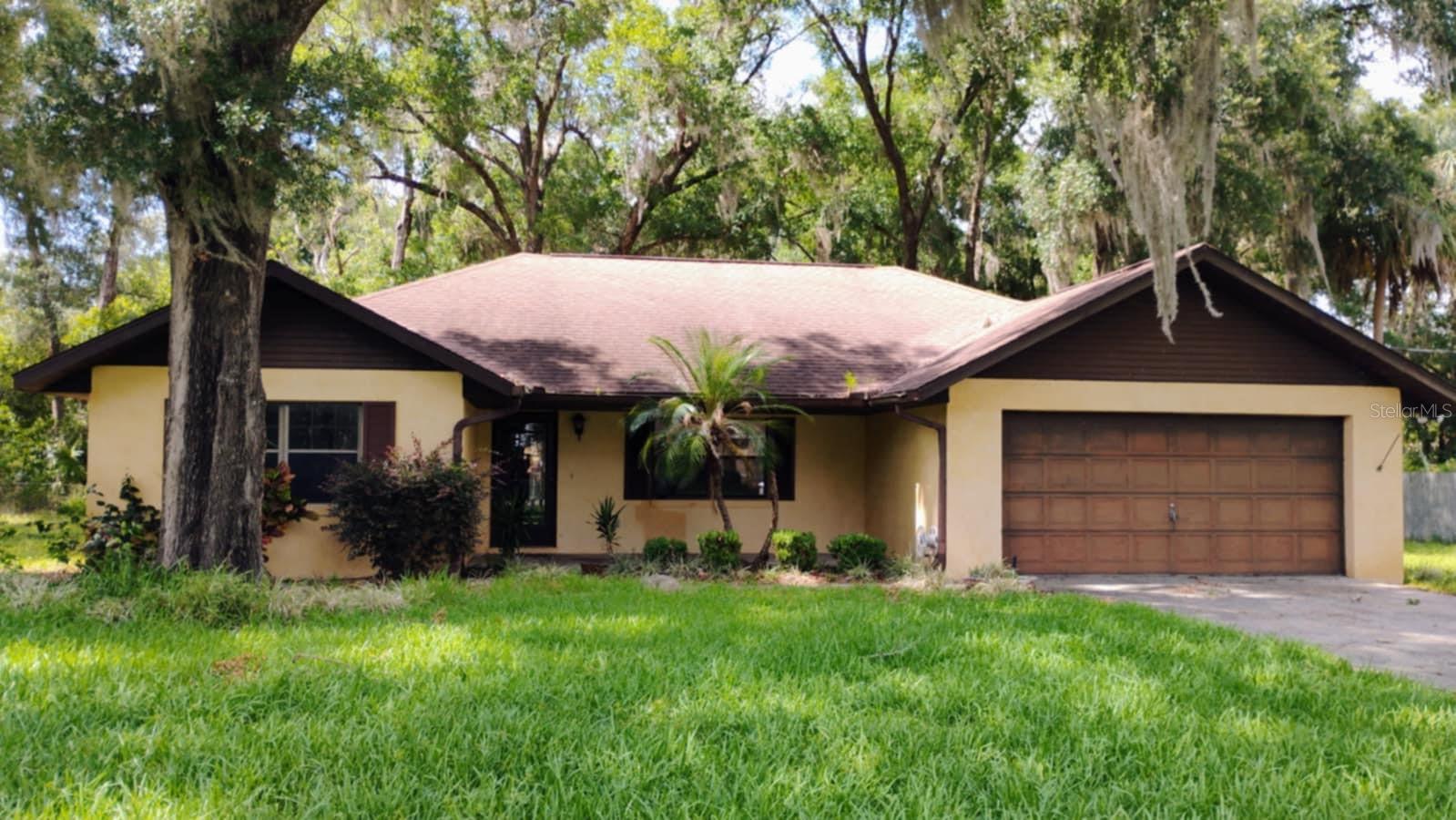 Single Family Residence em INVERNESS, FL - Daniel Dourado