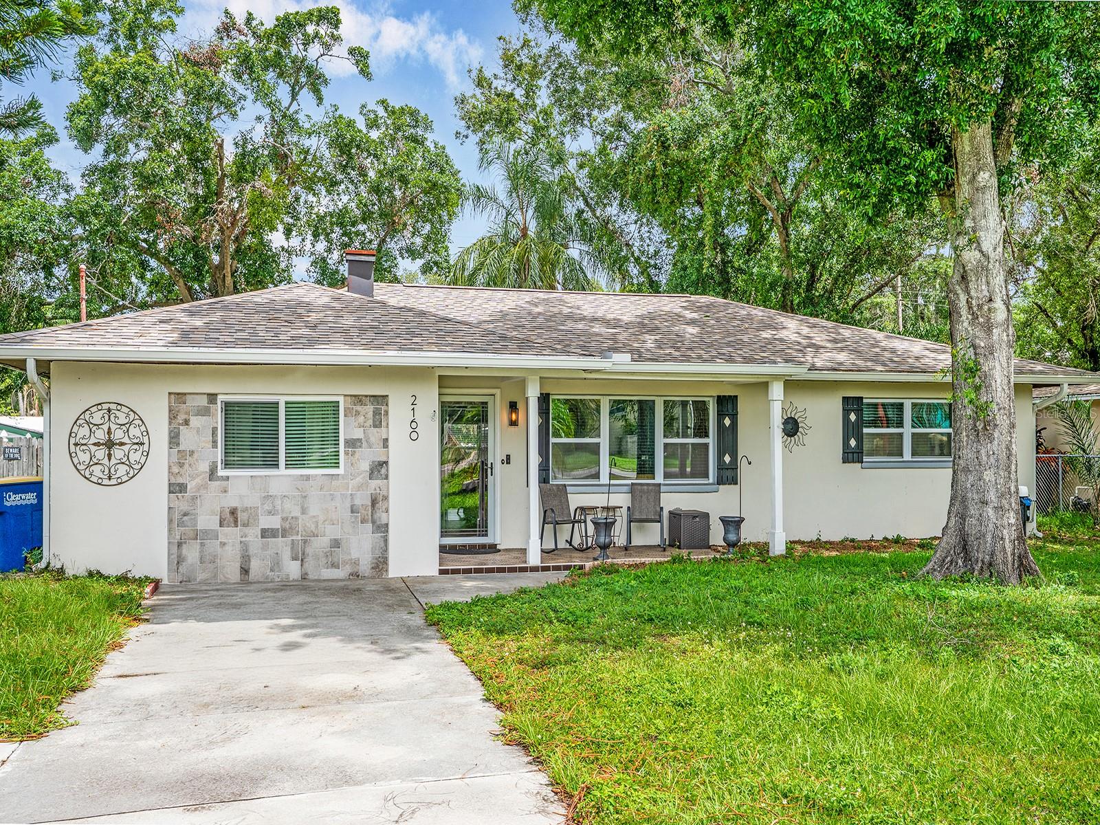 Single Family Residence em CLEARWATER, FL - Daniel Dourado