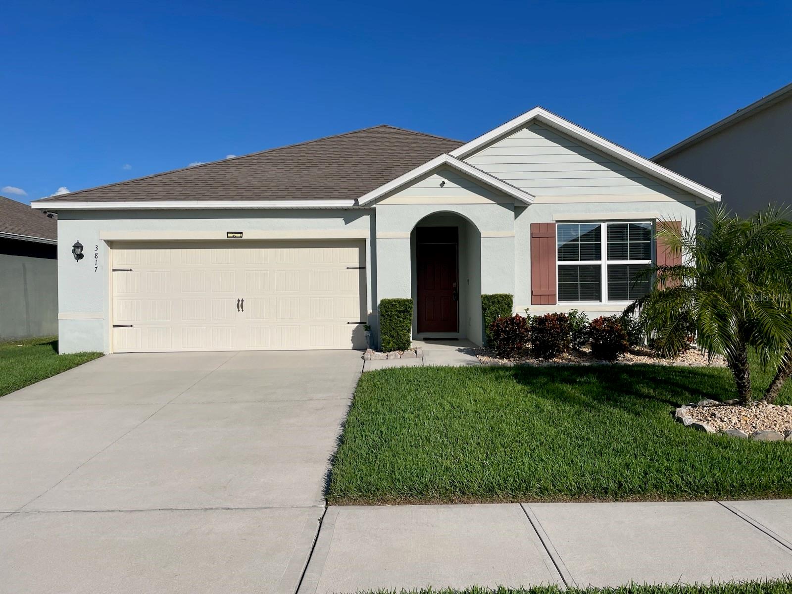 Single Family Residence em MOUNT DORA, FL - Daniel Dourado