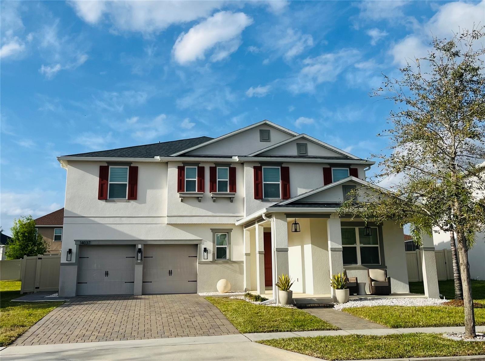 Single Family Residence in WINTER GARDEN, FL - Daniel Dourado