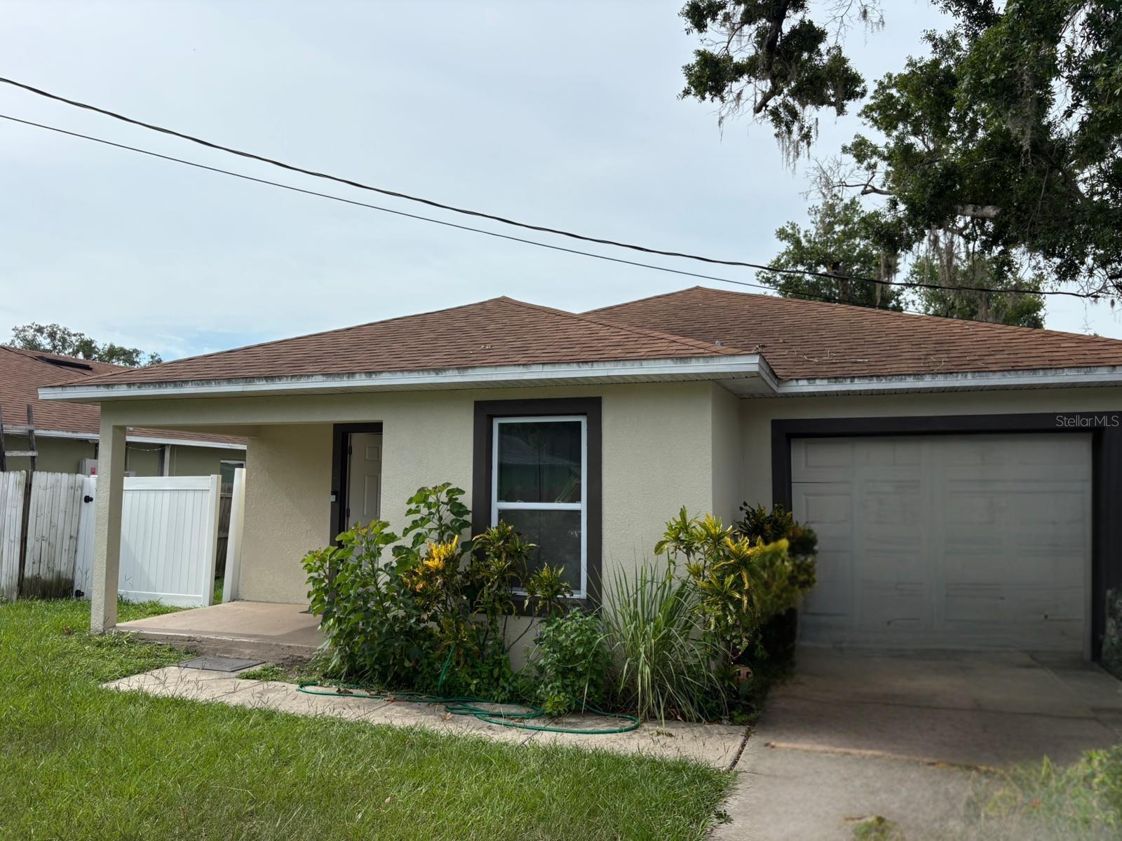 Single Family Residence in LAKELAND, FL - Daniel Dourado