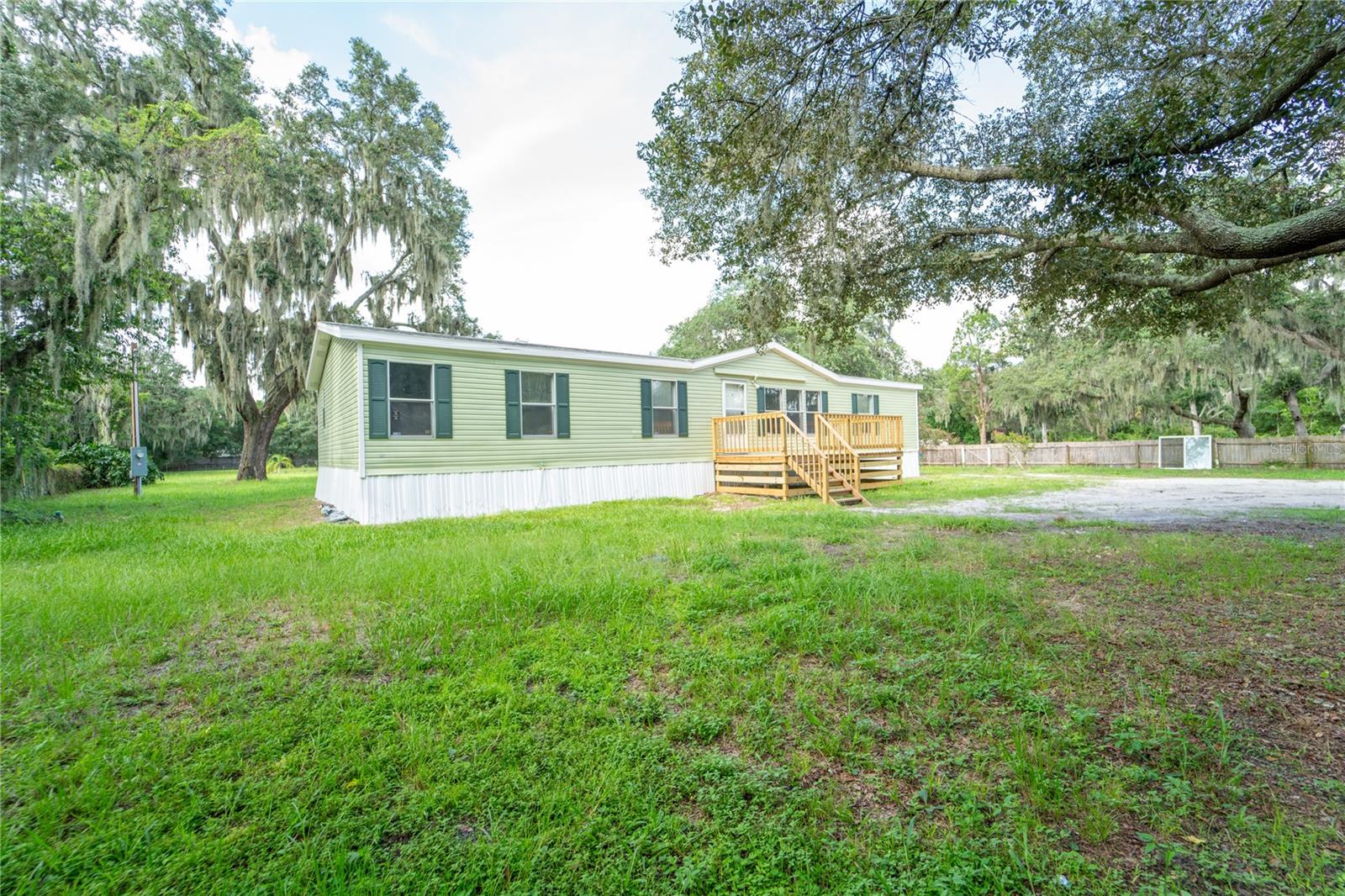Manufactured Home - Post 1977 em RIVERVIEW, FL - Daniel Dourado