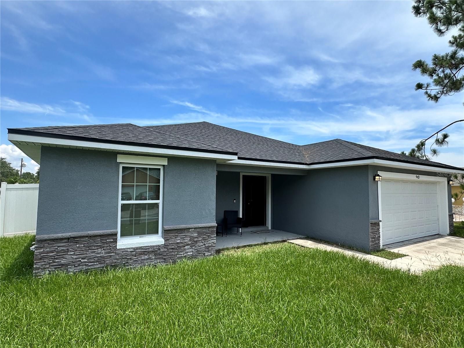 Single Family Residence in KISSIMMEE, FL - Daniel Dourado
