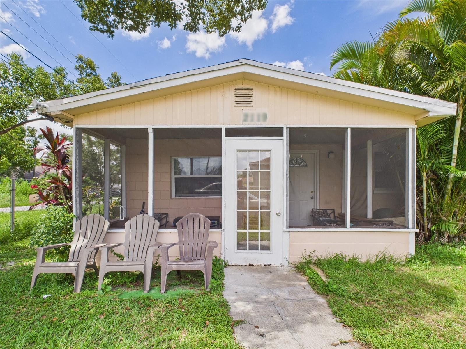 Single Family Residence in LAKELAND, FL - Daniel Dourado