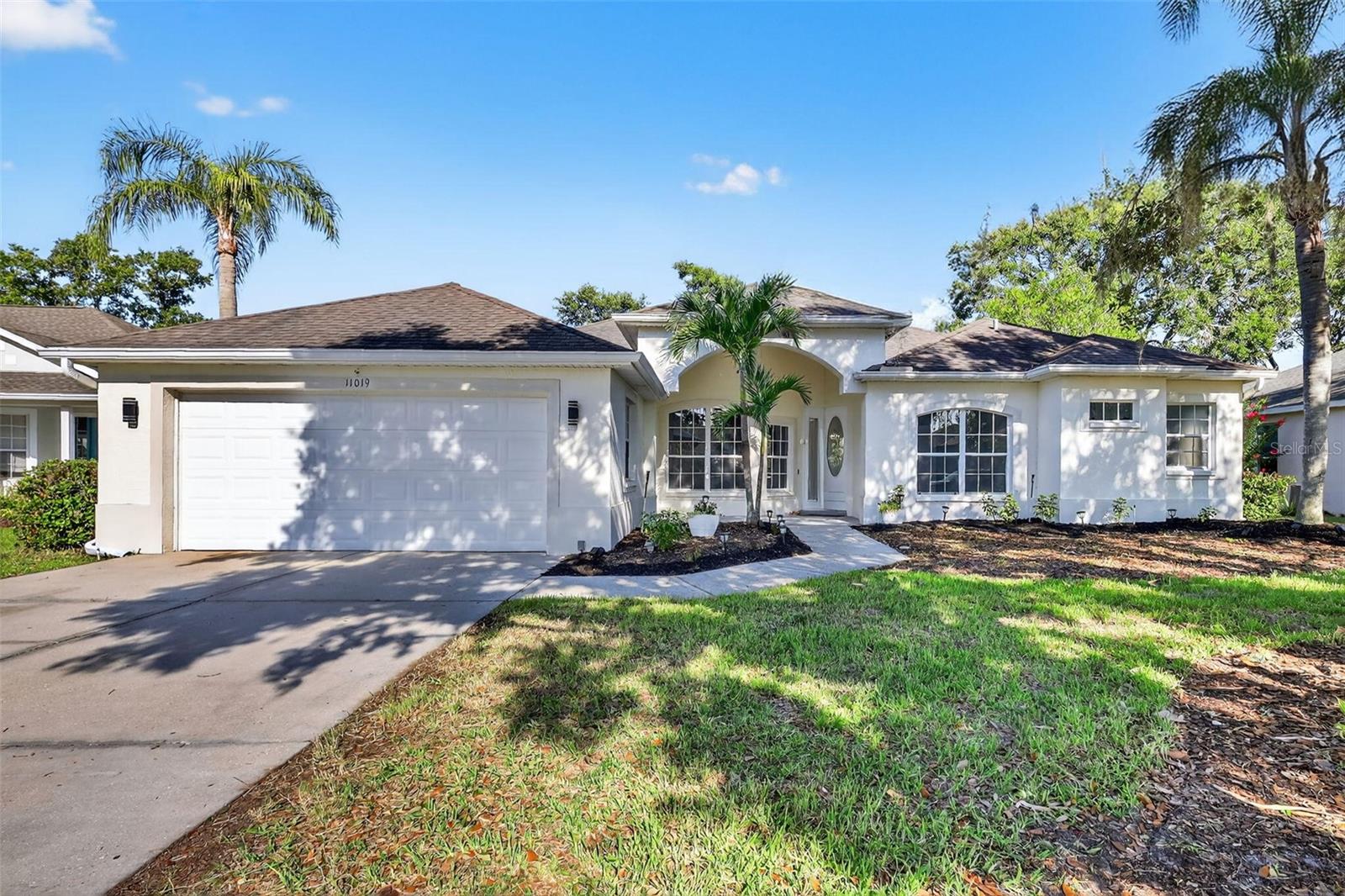 Single Family Residence in LAKEWOOD RANCH, FL - Daniel Dourado