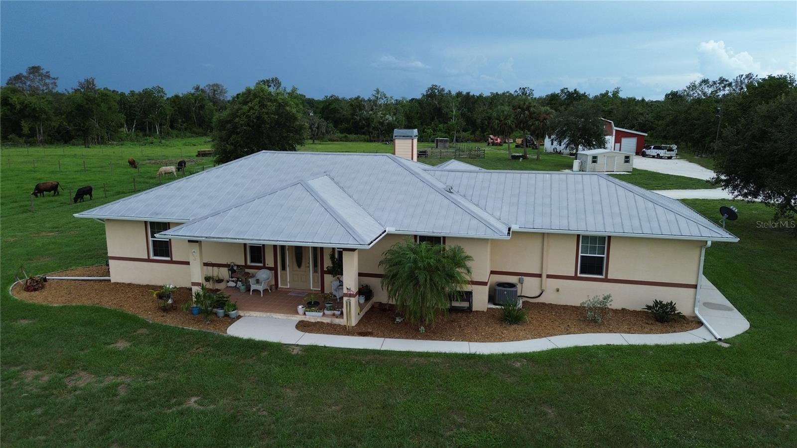 Single Family Residence in ARCADIA, FL - Daniel Dourado