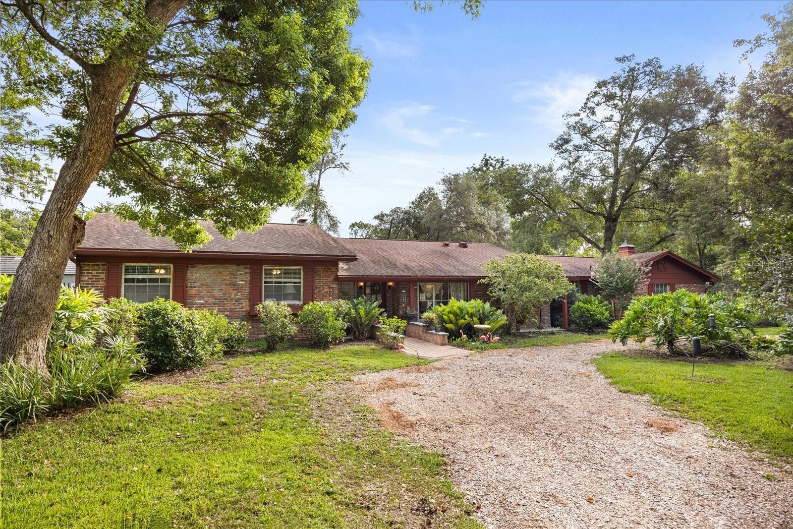 Single Family Residence in ALTAMONTE SPRINGS, FL - Daniel Dourado