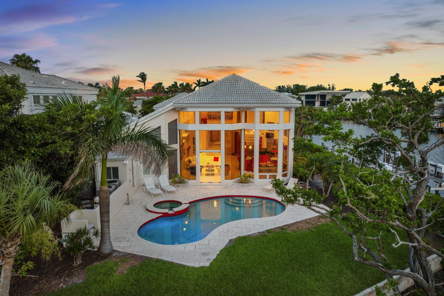 Single Family Residence em LONGBOAT KEY, FL - Daniel Dourado