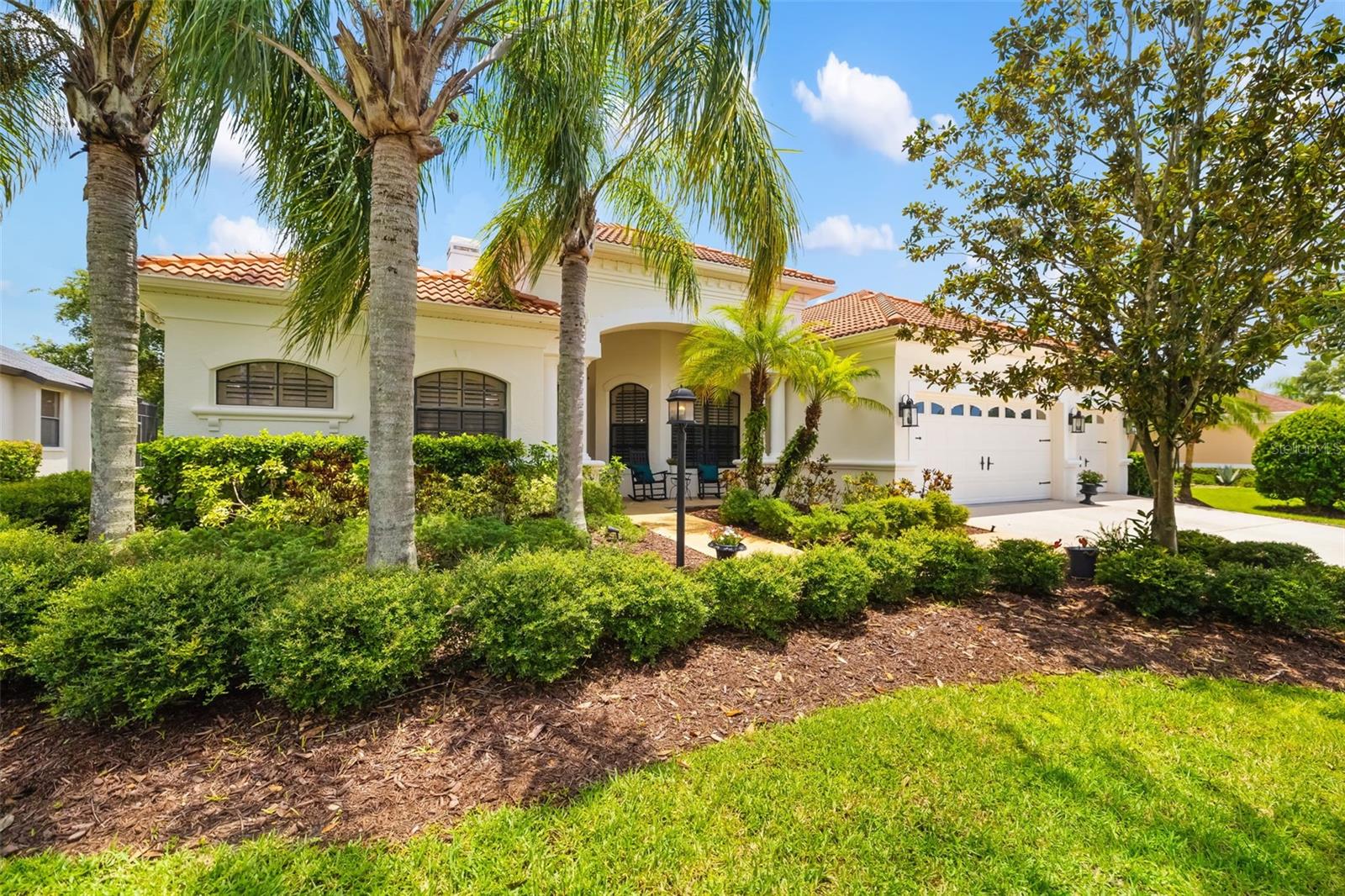 Single Family Residence in LAKEWOOD RANCH, FL - Daniel Dourado