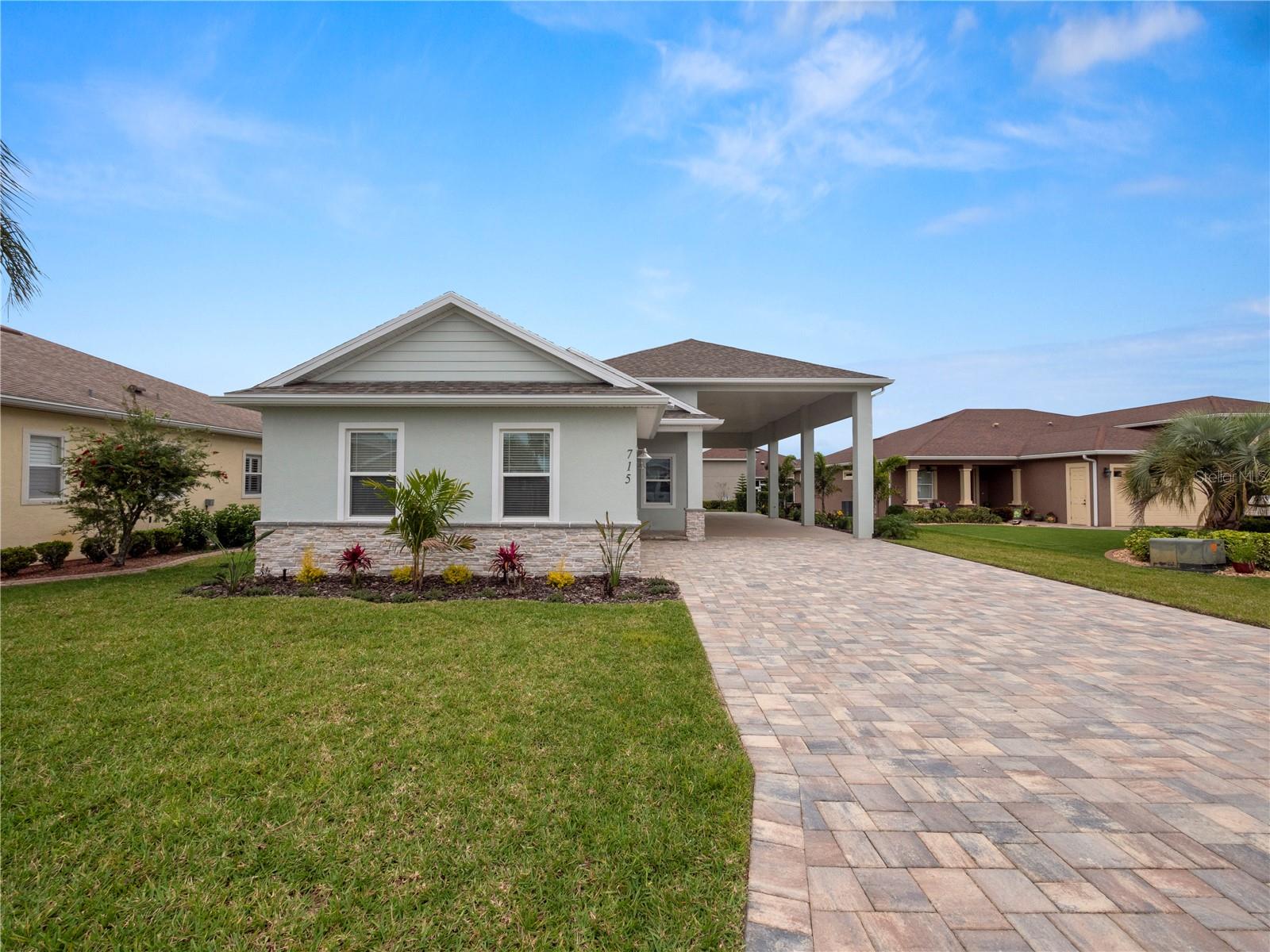 Single Family Residence em POLK CITY, FL - Daniel Dourado