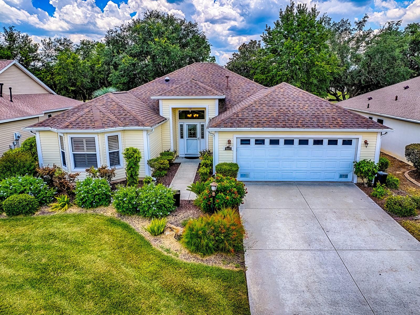 Single Family Residence em THE VILLAGES, FL - Daniel Dourado