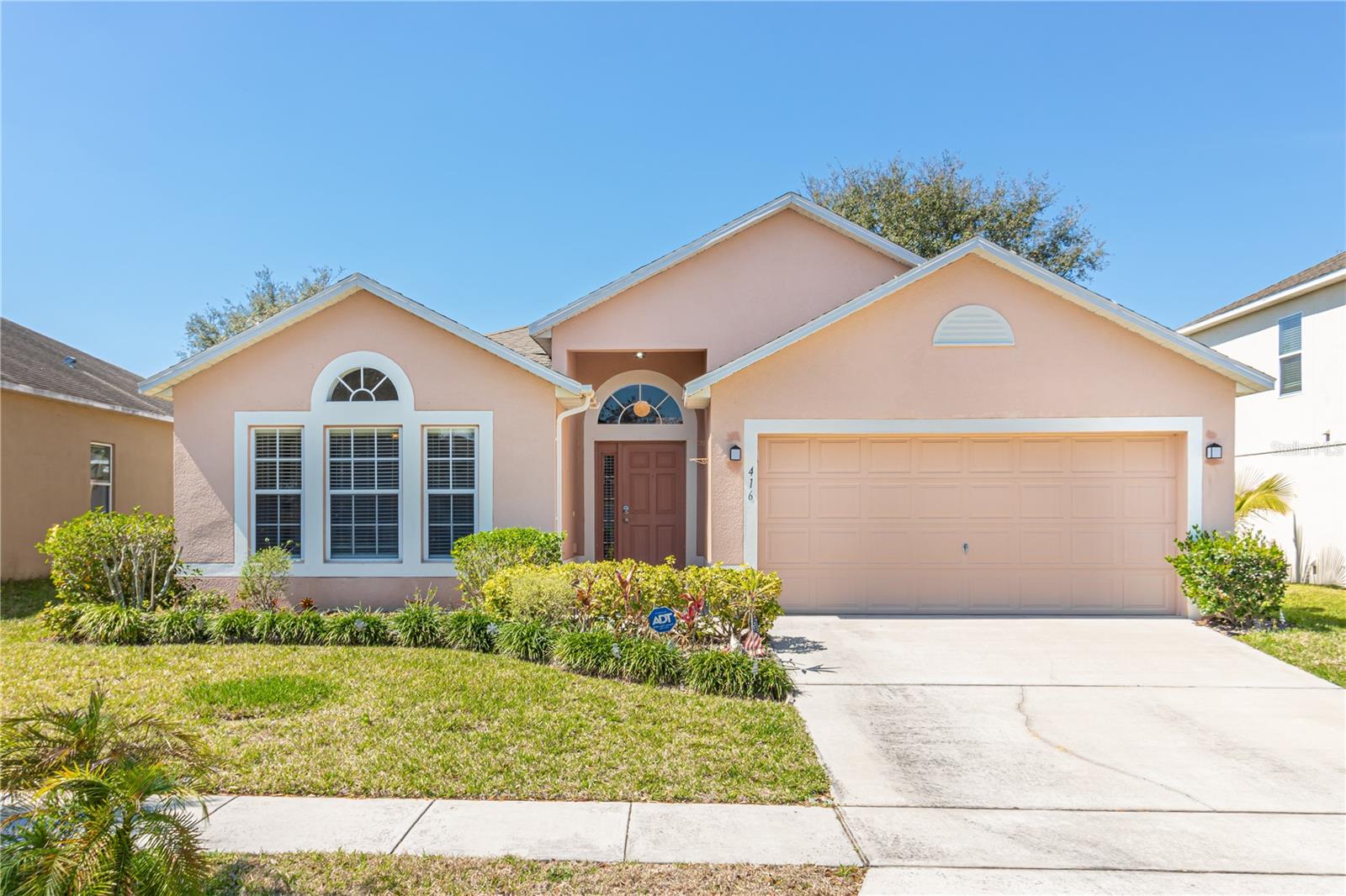 Single Family Residence in HAINES CITY, FL - Daniel Dourado