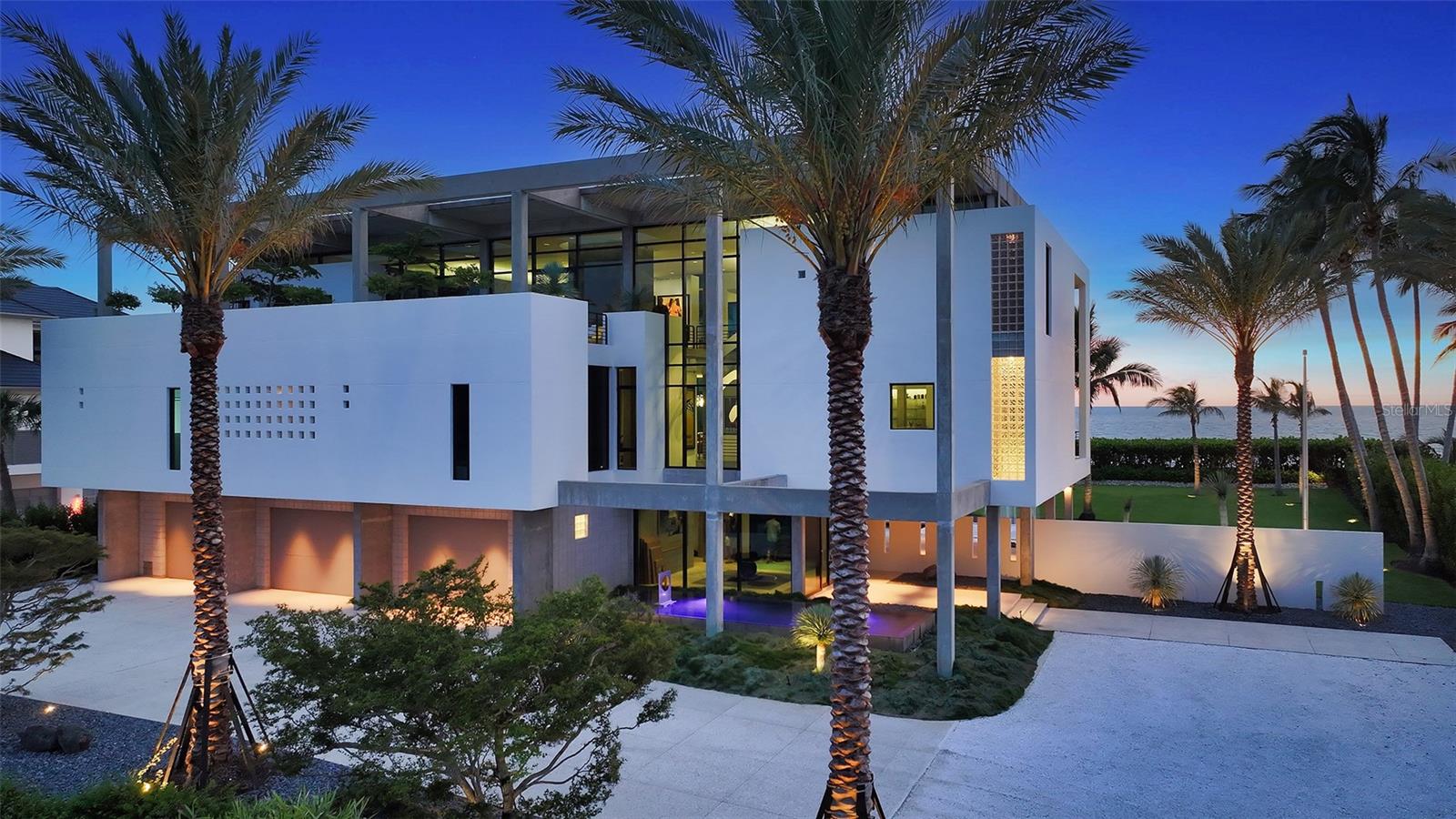 Single Family Residence em SARASOTA, FL - Daniel Dourado