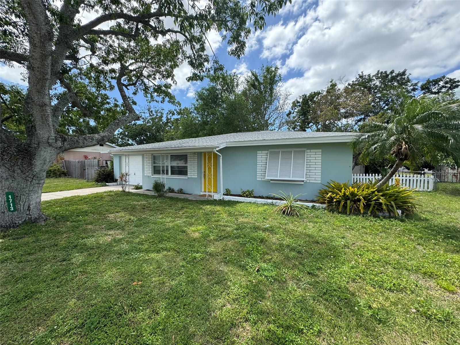 Single Family Residence em LARGO, FL - Daniel Dourado