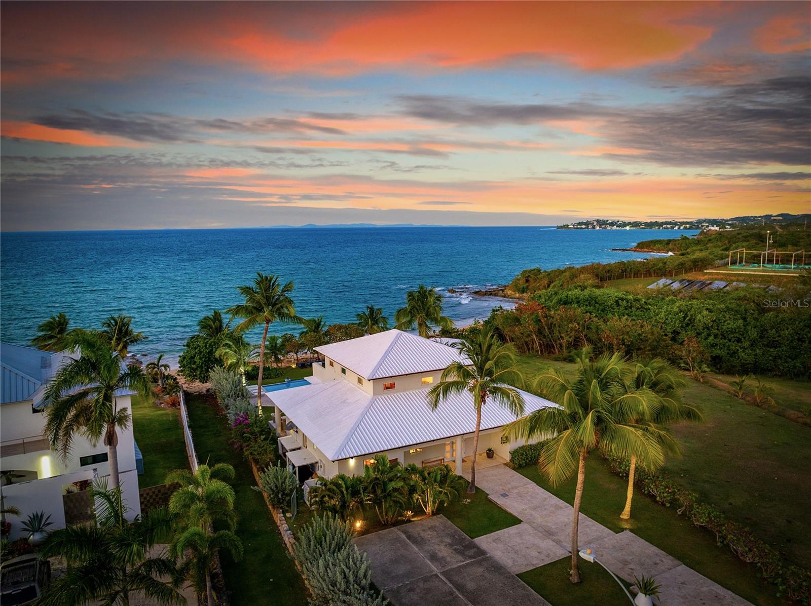 Single Family Residence in VIEQUES, PR - Daniel Dourado