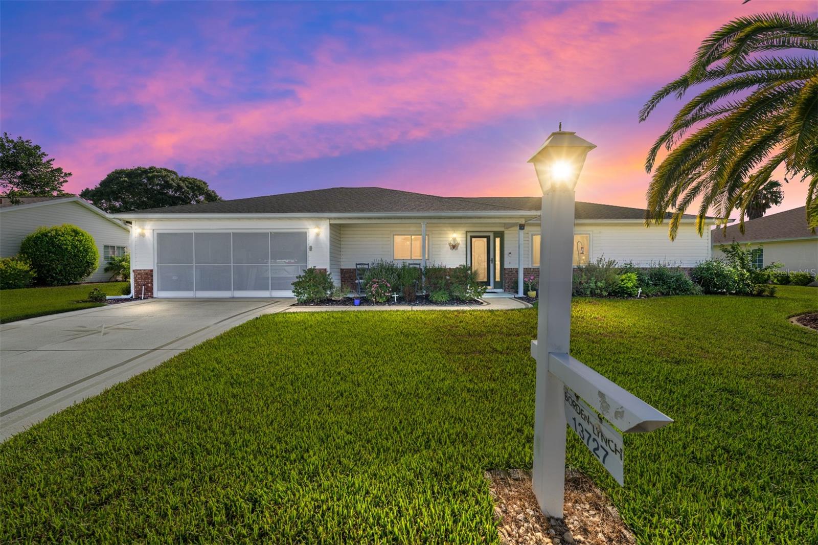 Single Family Residence in SUMMERFIELD, FL - Daniel Dourado