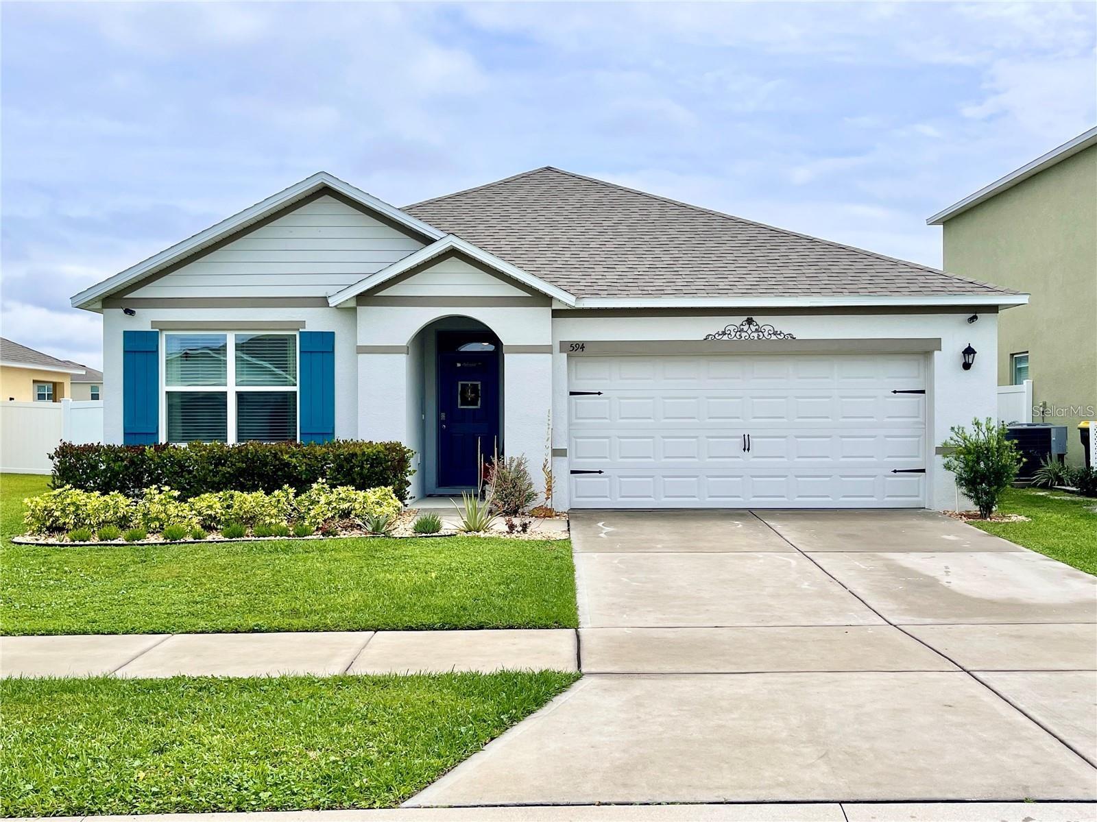 Single Family Residence in AUBURNDALE, FL - Daniel Dourado