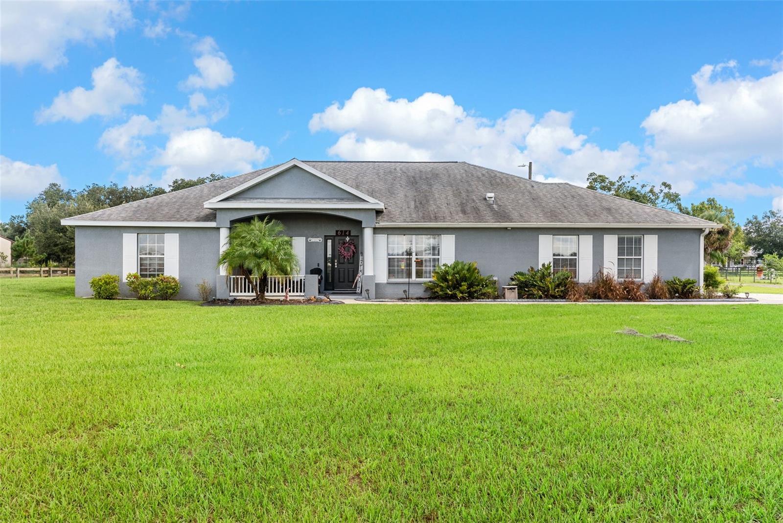 Single Family Residence in PLANT CITY, FL - Daniel Dourado