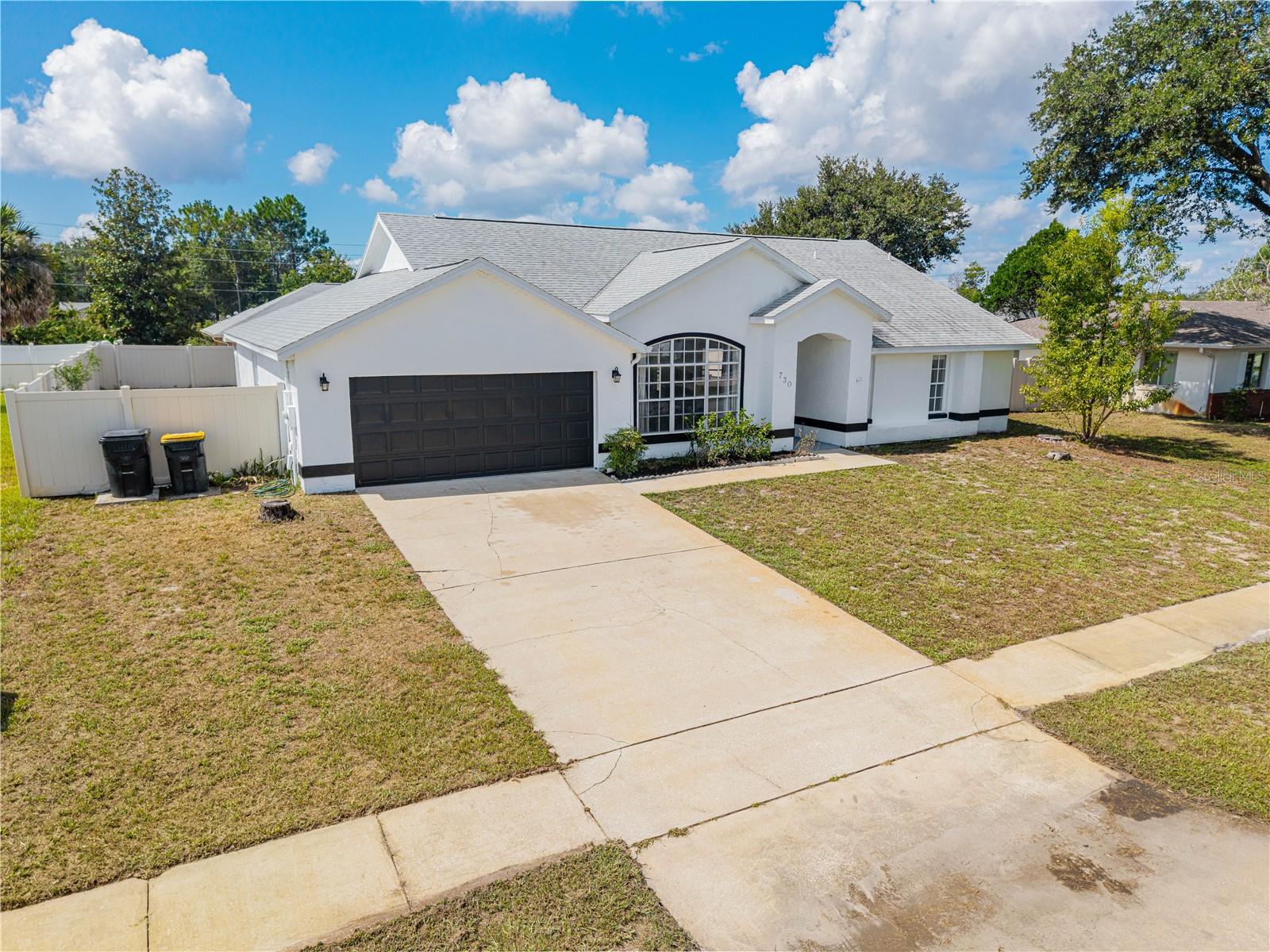 Single Family Residence em ORANGE CITY, FL - Daniel Dourado