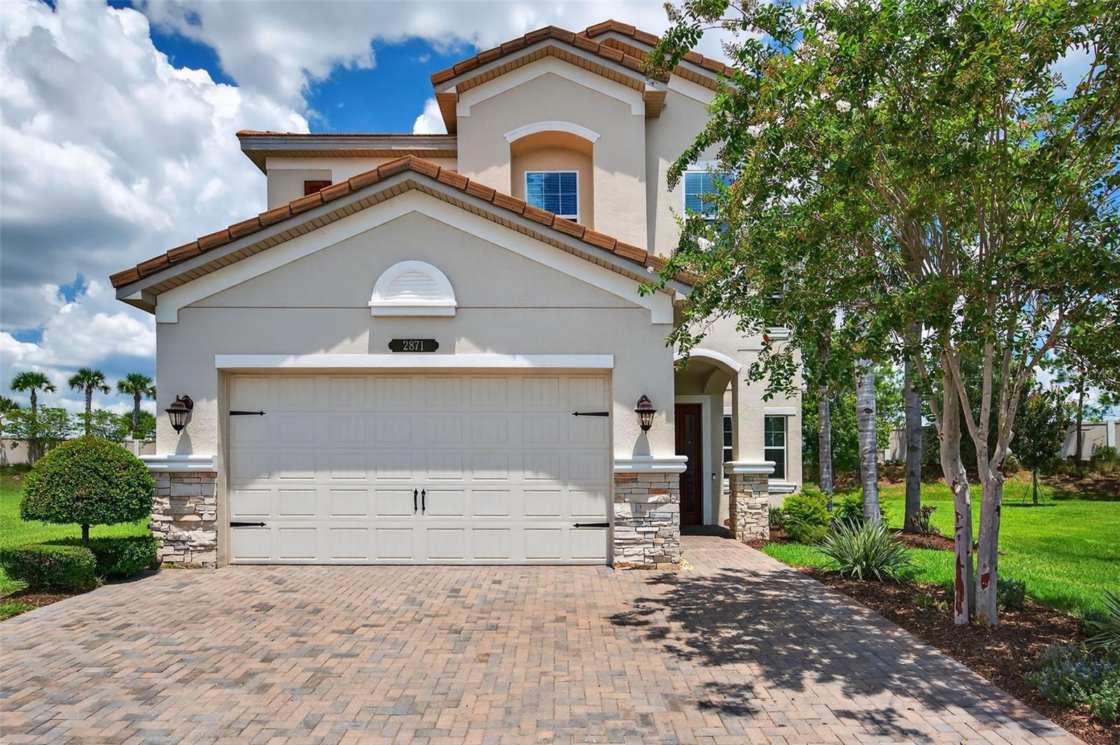 Single Family Residence em WESLEY CHAPEL, FL - Daniel Dourado