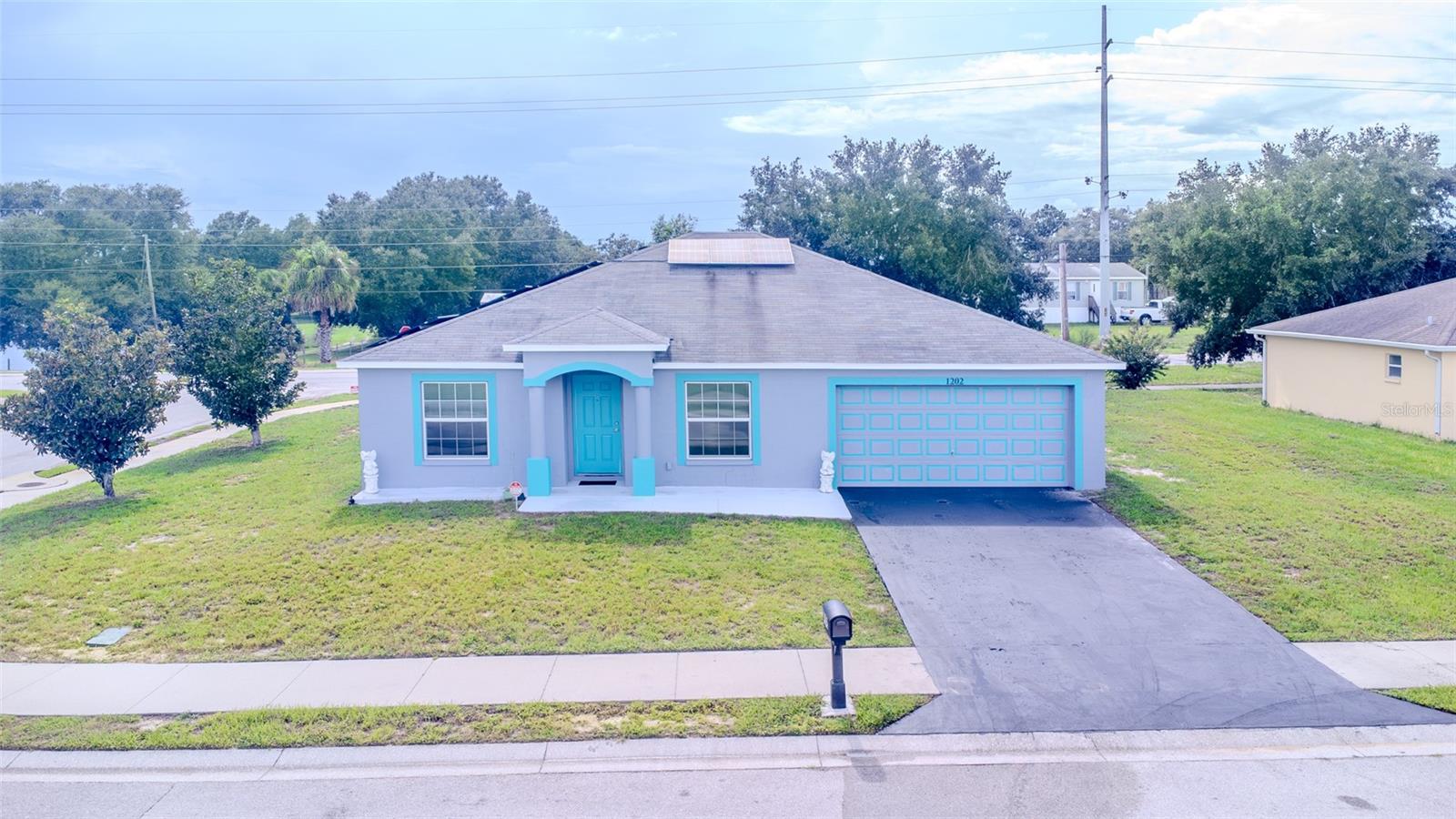Single Family Residence em DAVENPORT, FL - Daniel Dourado