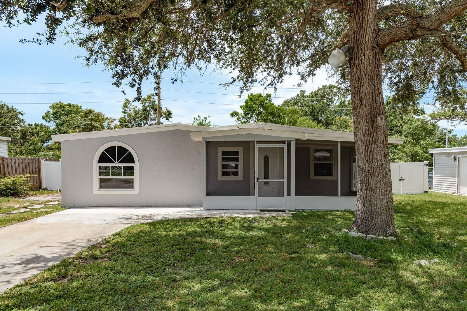 Single Family Residence em LARGO, FL - Daniel Dourado