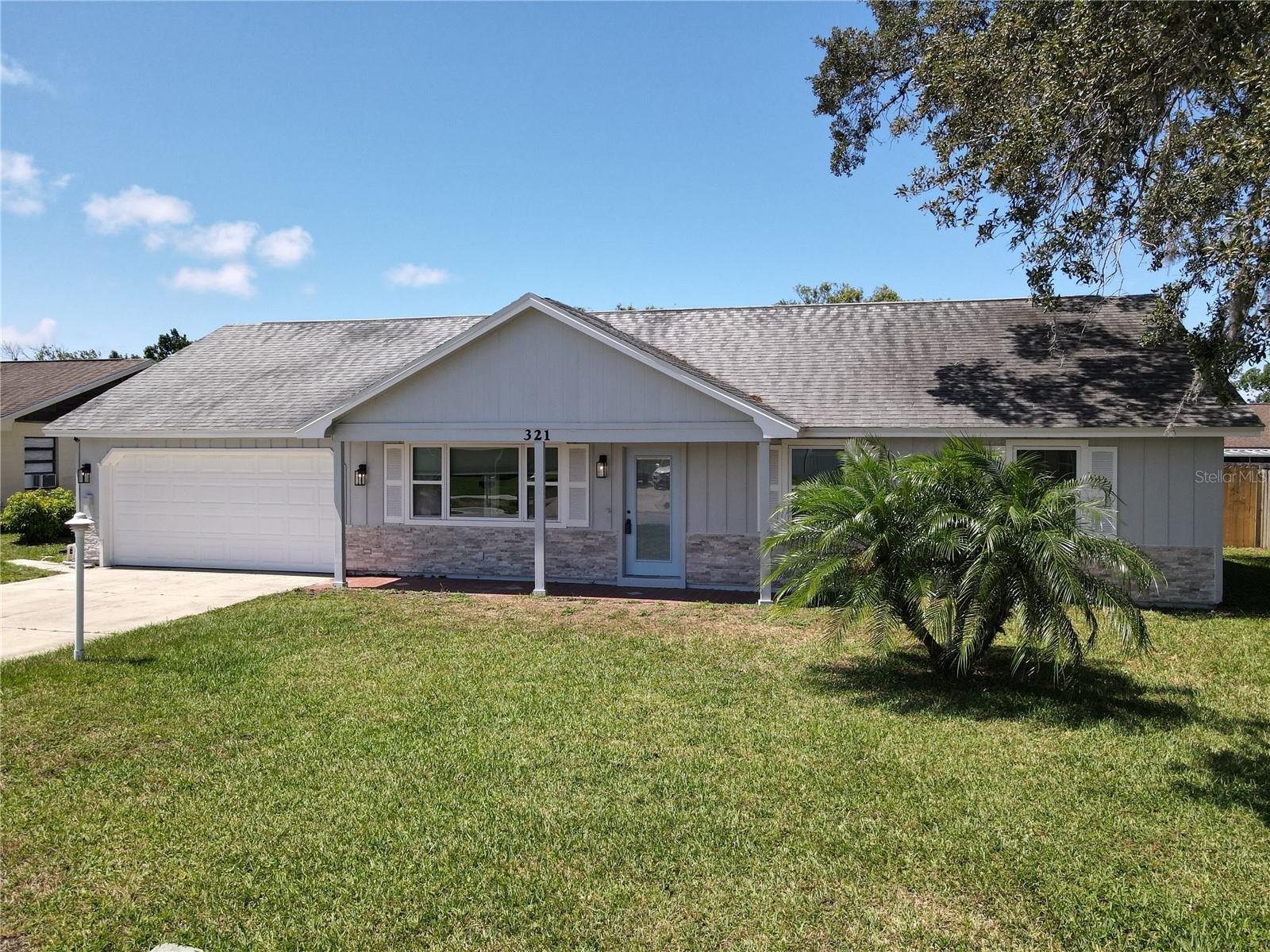 Single Family Residence em PORT ORANGE, FL - Daniel Dourado