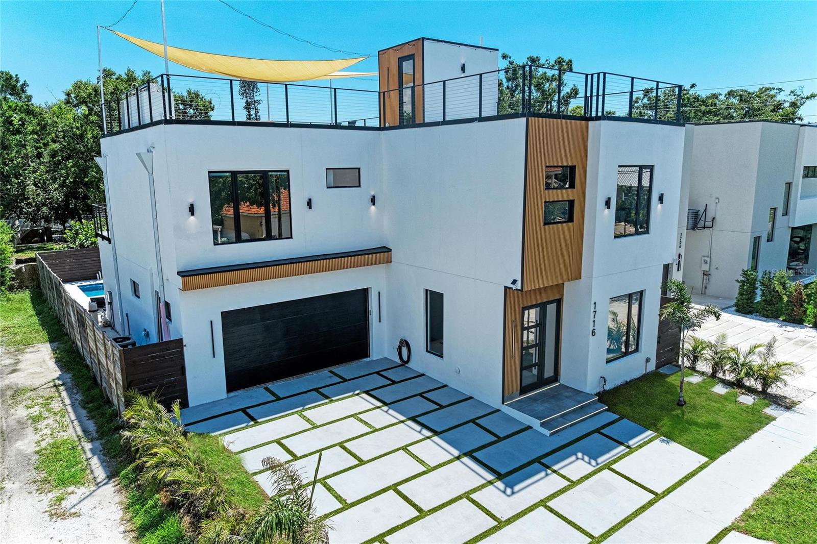 Single Family Residence em SARASOTA, FL - Daniel Dourado