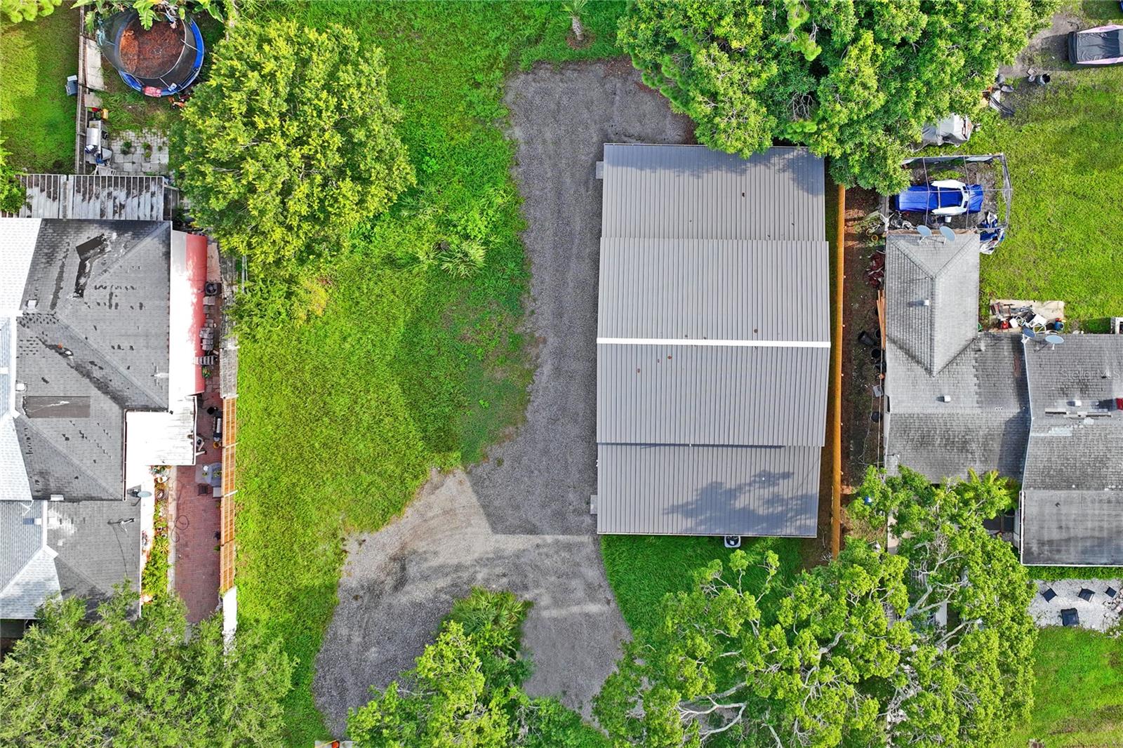 Single Family Residence in SARASOTA, FL - Daniel Dourado