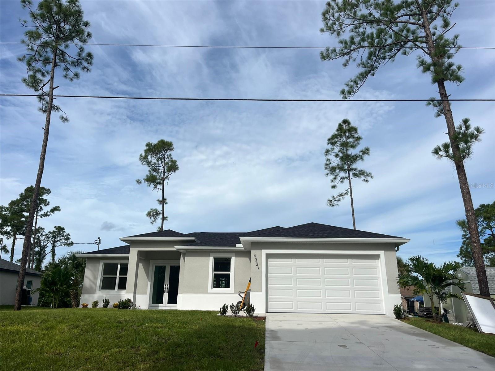 Single Family Residence in NORTH PORT, FL - Daniel Dourado