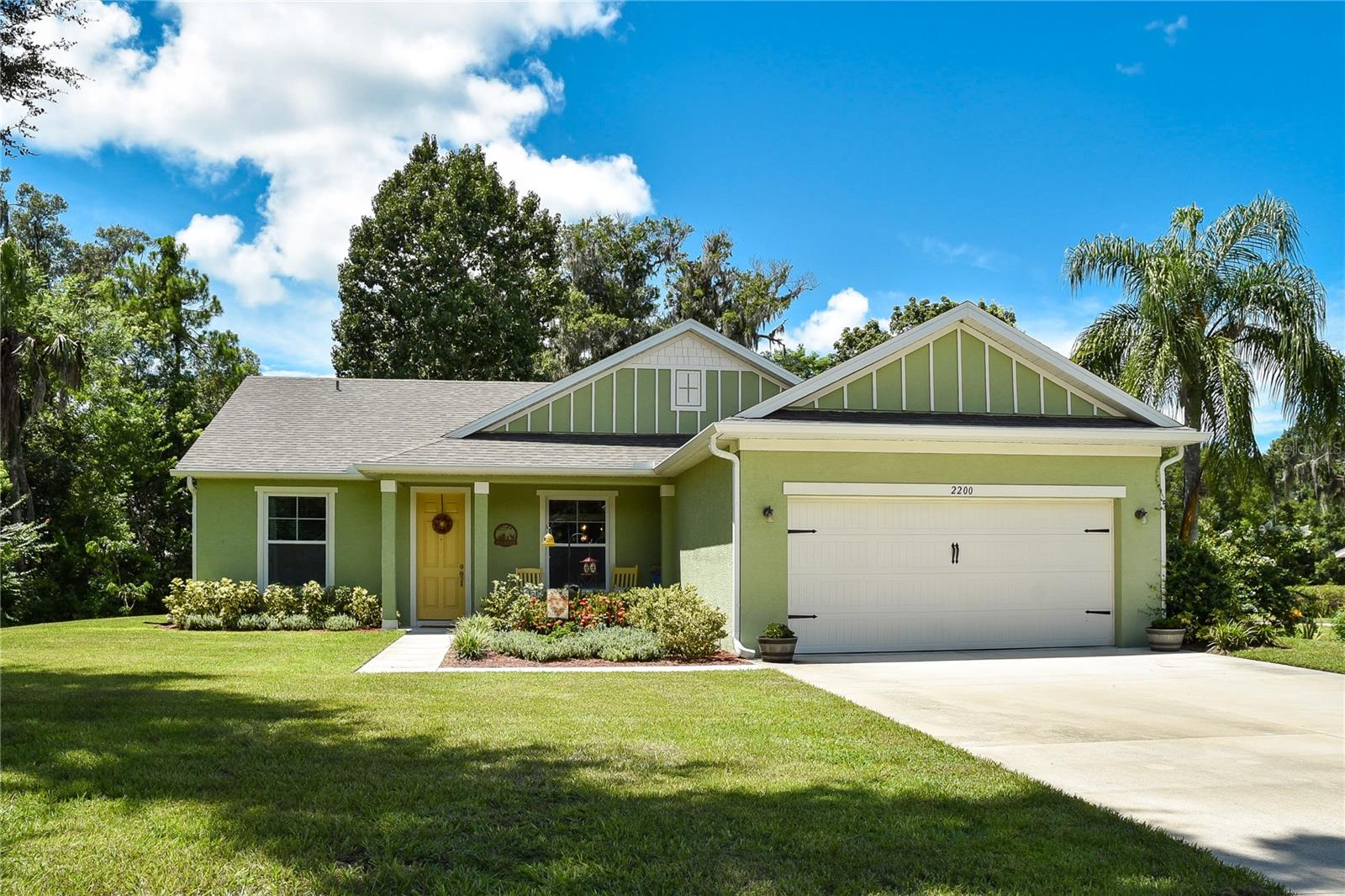 Single Family Residence em DELAND, FL - Daniel Dourado