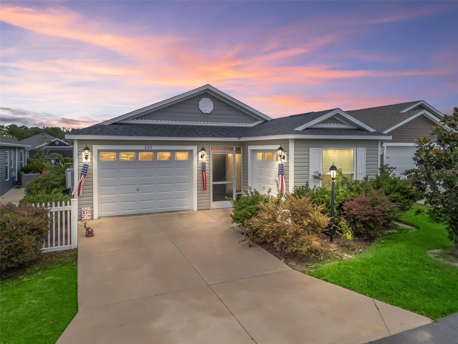 Single Family Residence em THE VILLAGES, FL - Daniel Dourado