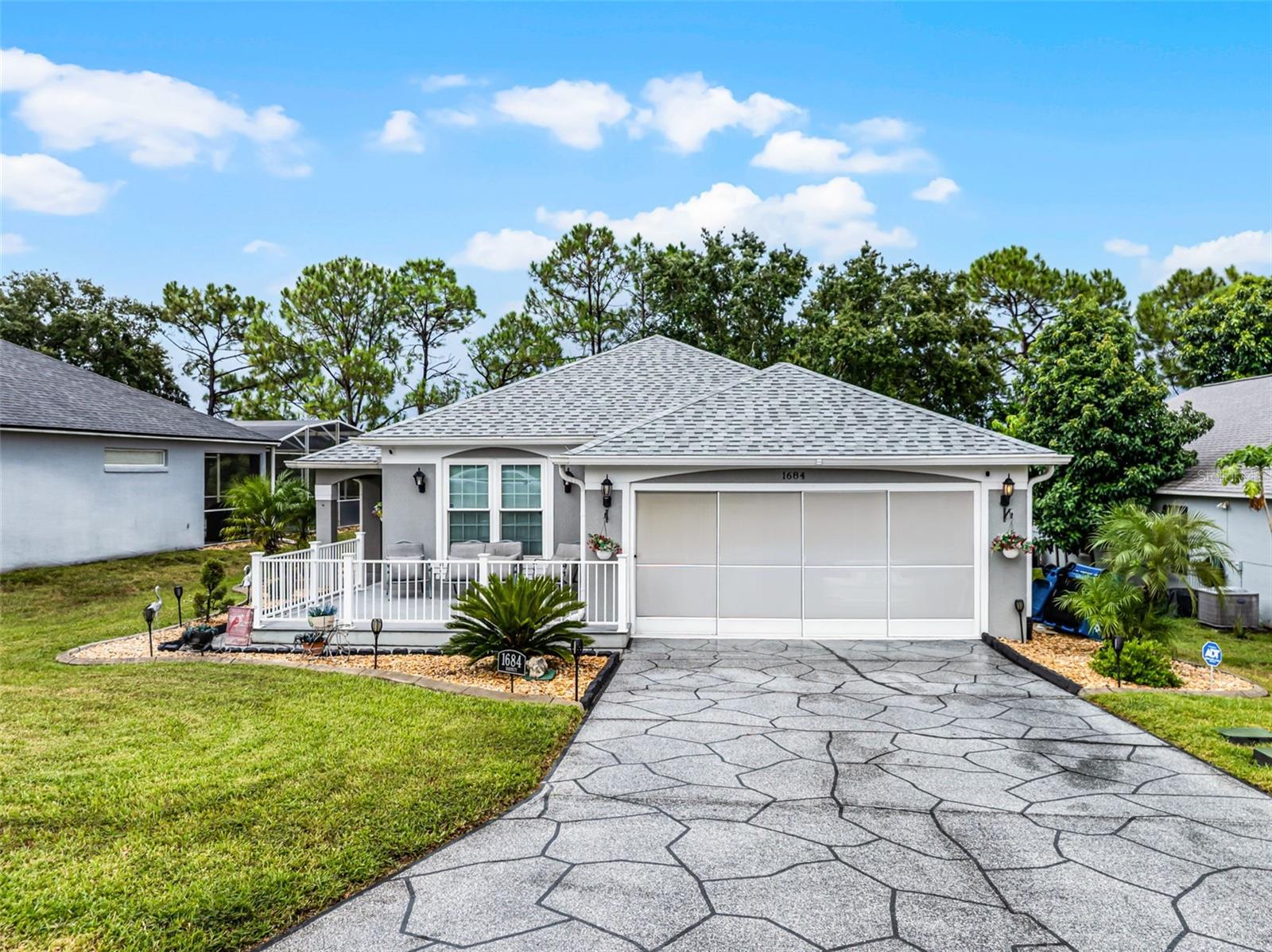 Single Family Residence in HAINES CITY, FL - Daniel Dourado