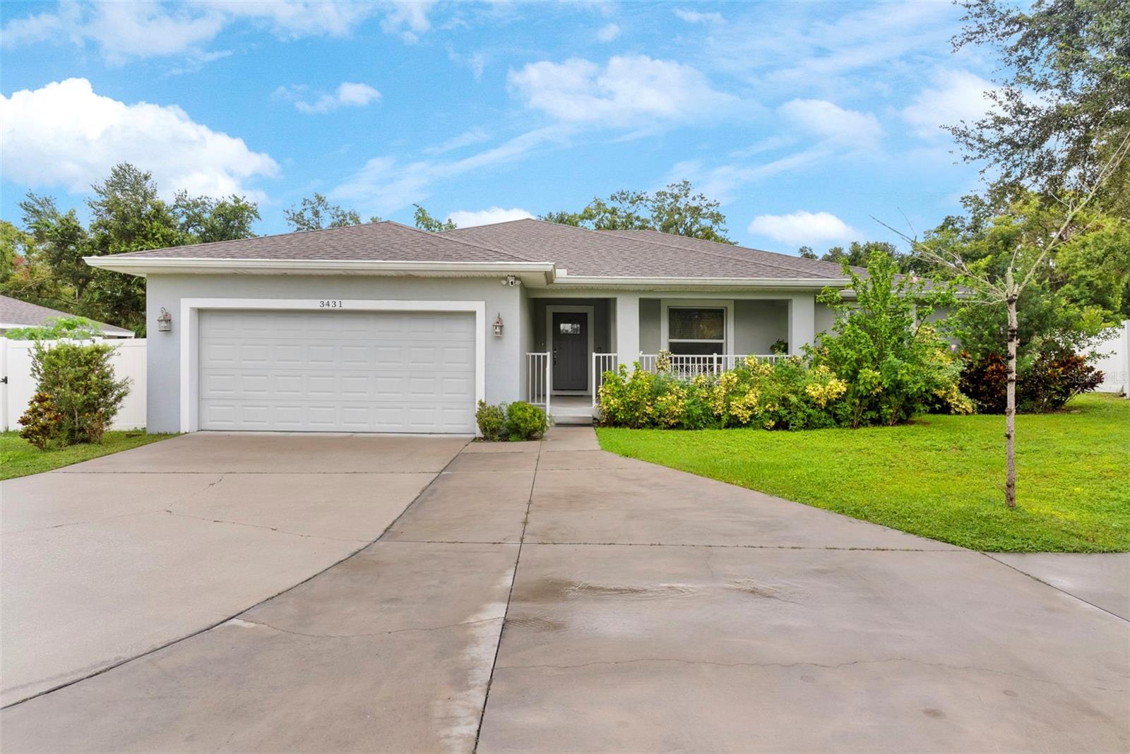 Single Family Residence in LAKELAND, FL - Daniel Dourado
