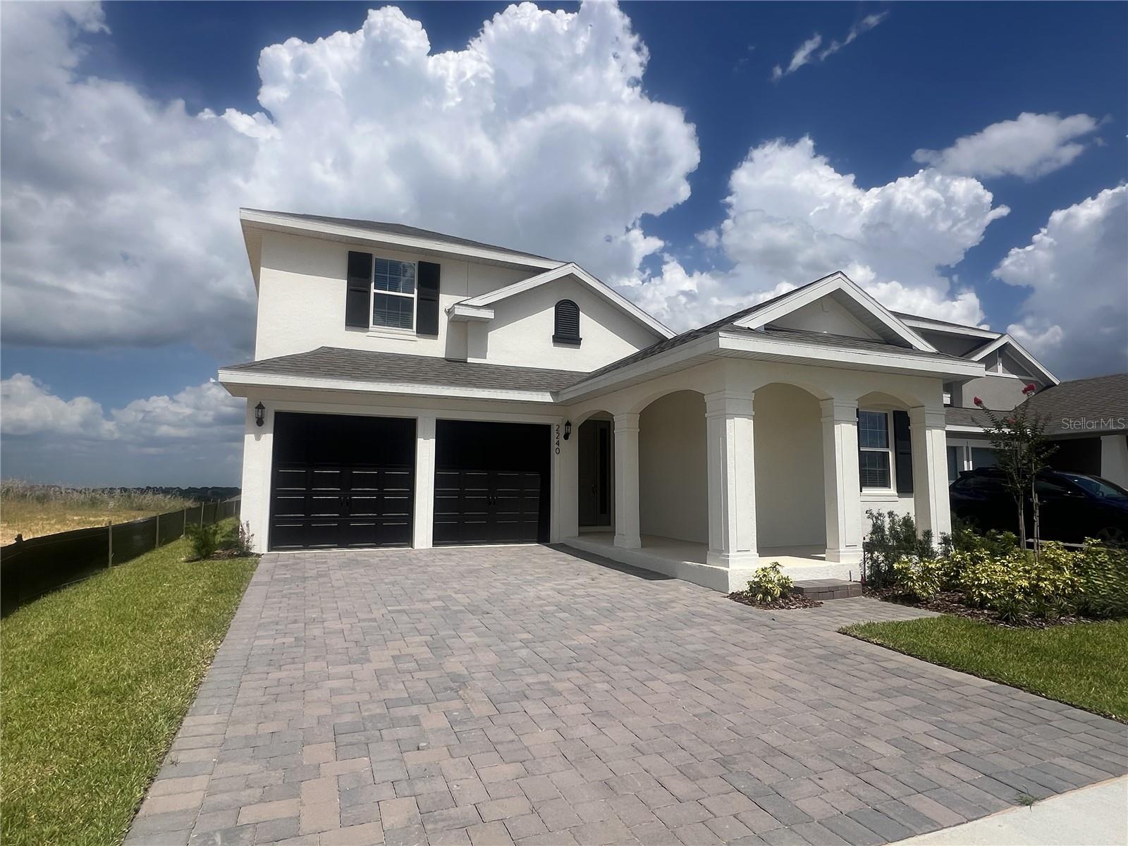 Single Family Residence in MINNEOLA, FL - Daniel Dourado