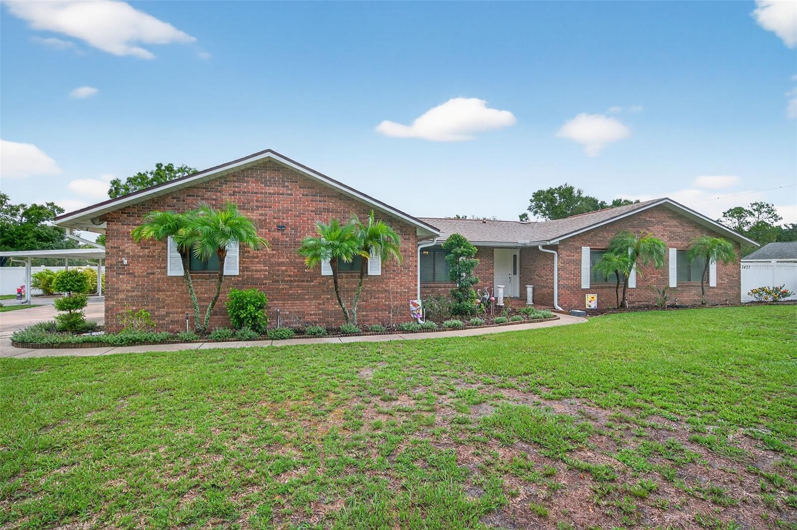 Single Family Residence in LAKELAND, FL - Daniel Dourado