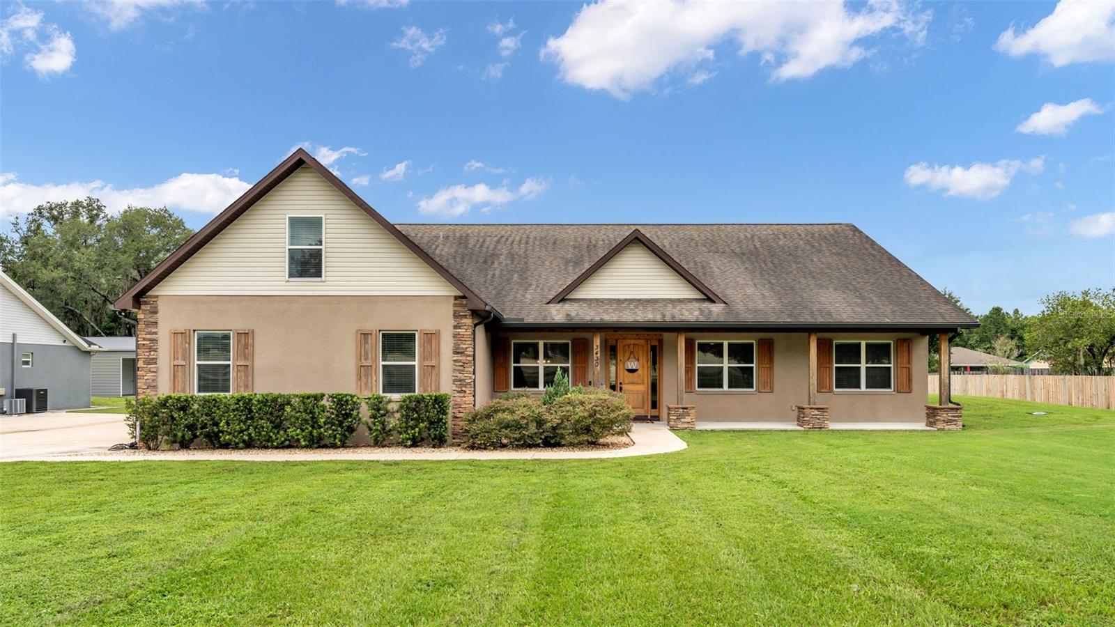 Single Family Residence in LAKELAND, FL - Daniel Dourado