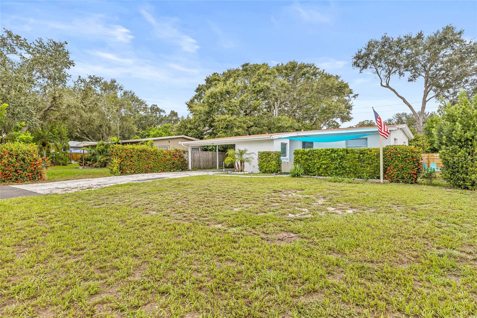 Single Family Residence em CLEARWATER, FL - Daniel Dourado