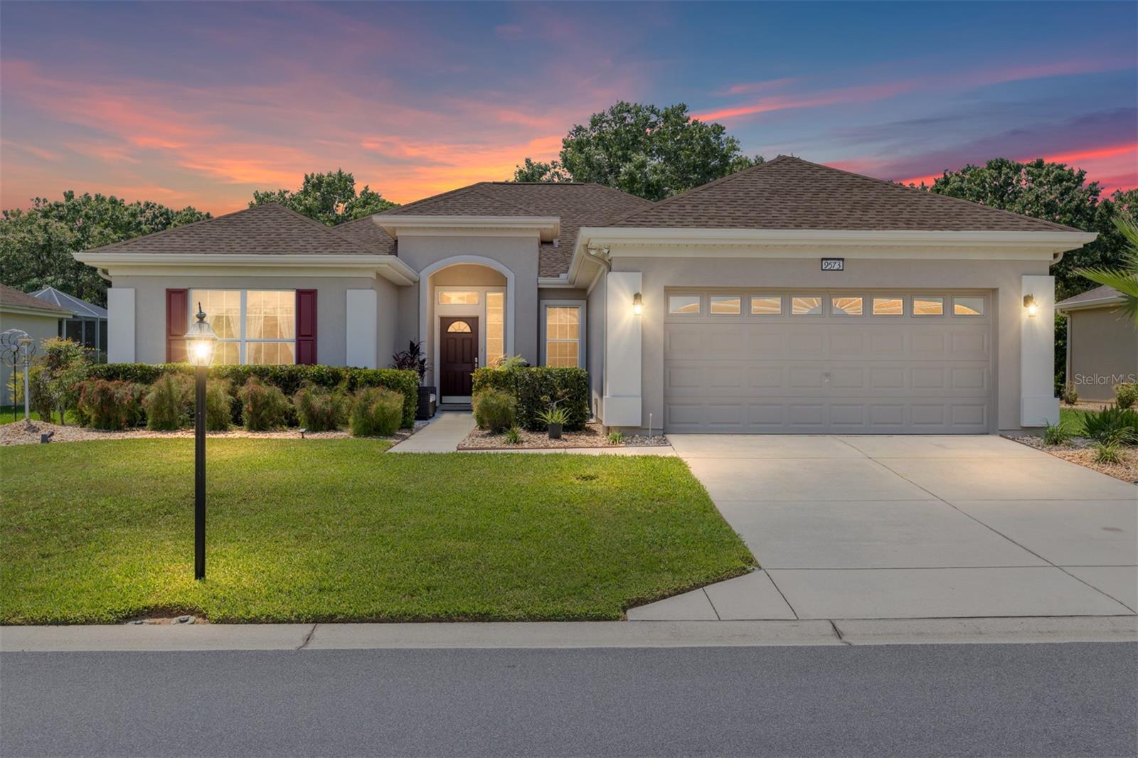 Single Family Residence em SUMMERFIELD, FL - Daniel Dourado