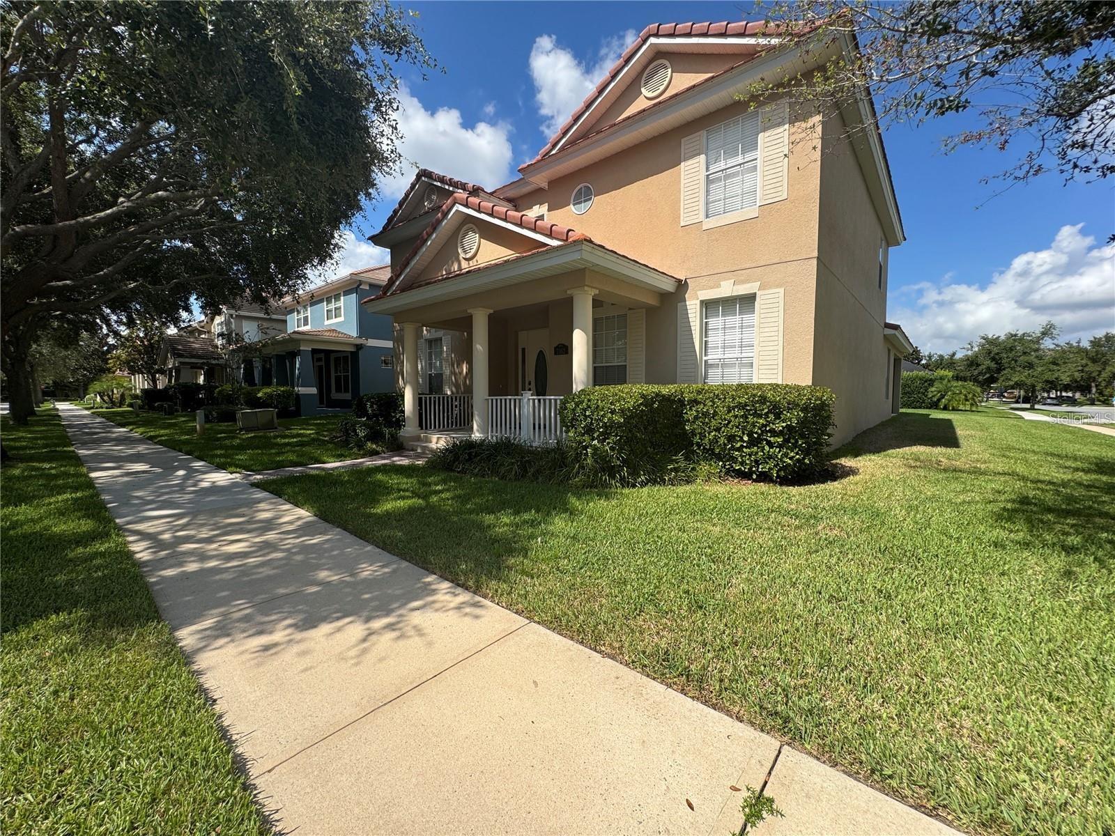 Single Family Residence em WINTER GARDEN, FL - Daniel Dourado