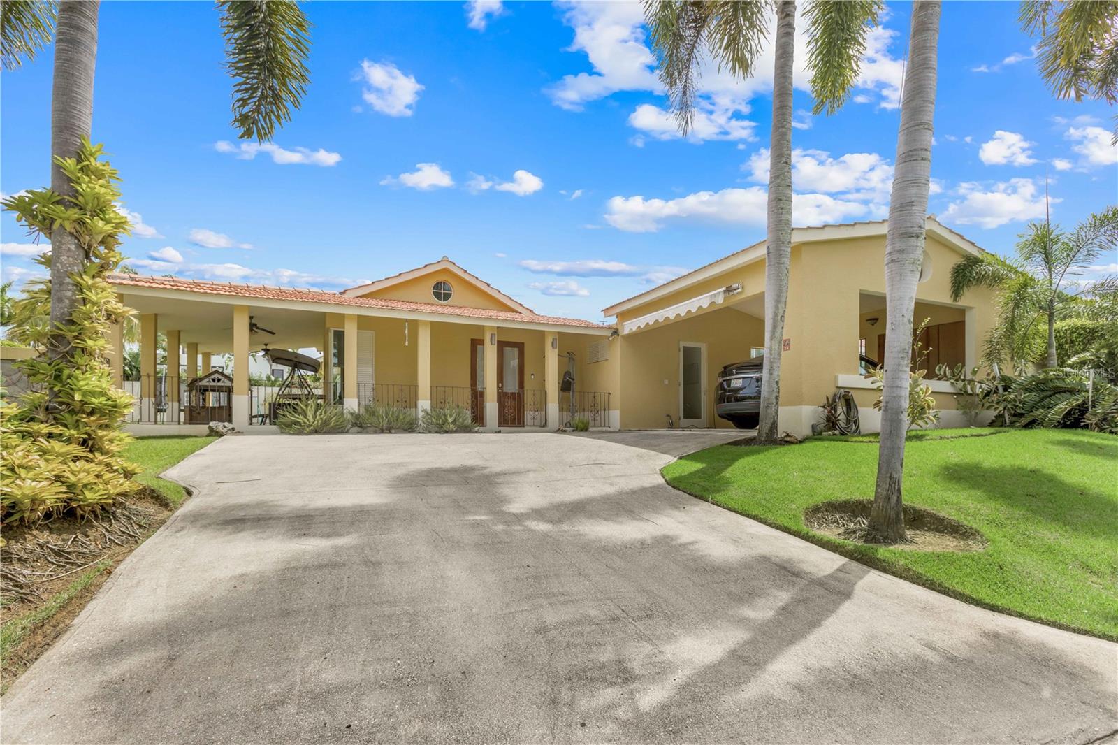 Single Family Residence em DORADO, PR - Daniel Dourado